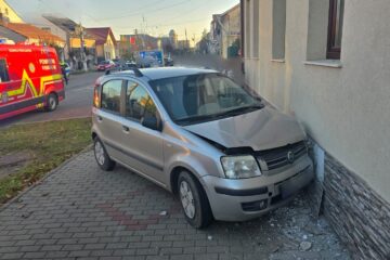 Două femei au fost transportate la spital după un accident în Rădăuți Două femei au fost transportate la spital după un accident în Rădăuți