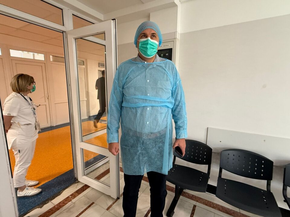 Deputatul Emanuel Ungureanu la spitalul din Suceava