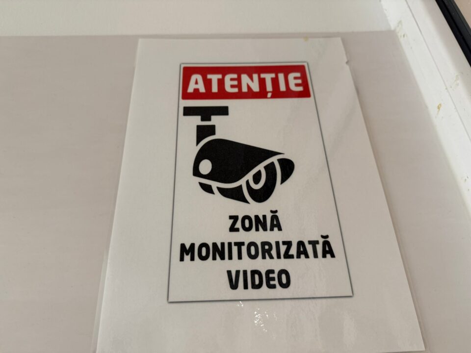 Monitorizare video pe holurile secției ATI Suceava