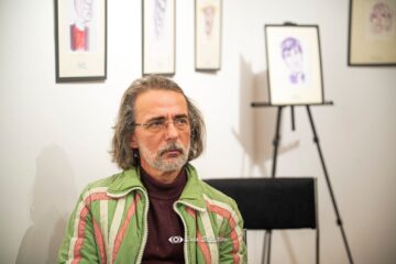 O impresionantă colecție de caricaturi realizate de artistul sucevean Ovidiu Stanciu a ajuns la Turda