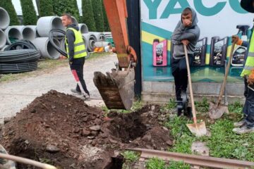 Afectarea terasamentului căii ferate înguste, prin săpături efectuate în zona căii de rulare a Mocăniței