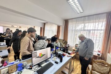 Elevii din Edineț, fascinați de vizita la Liceul Tehnologic „Ștefan cel Mare” Cajvana