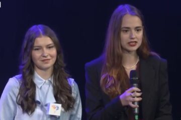 Două tinere sucevence, premiate la București pentru un proiect care revoluționează agricultura