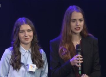 Două tinere sucevence, premiate la București pentru un proiect care revoluționează agricultura