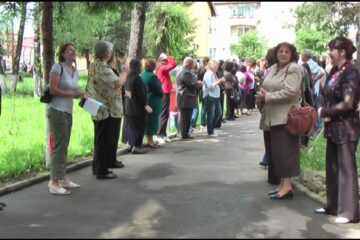 Viitorii profesori, sprijiniți să treacă cu succes de titularizare printr-un antrenament comun, în aprilie Viitorii profesori, sprijiniți să treacă cu succes de titularizare printr-un antrenament comun, în aprilie