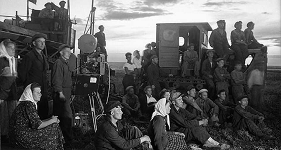 „Deschiderea unui internat” „Deschiderea unui internat”