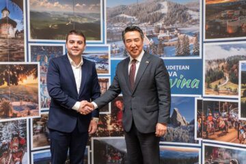 Șoldan după ce i-a prezentat ambasadorului Republicii Coreea, Kap-soo Rim, marile proiecte de dezvoltare din județ: „Sunt convins că Suceava va deveni tot mai atractivă pentru investitorii străini” Șoldan după ce i-a prezentat ambasadorului Republicii Coreea, Kap-soo Rim, marile proiecte de dezvoltare din județ: „Sunt convins că Suceava va deveni tot mai atractivă pentru investitorii străini”