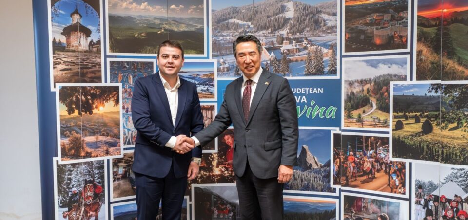 Șoldan după ce i-a prezentat ambasadorului Republicii Coreea, Kap-soo Rim, marile proiecte de dezvoltare din județ: „Sunt convins că Suceava va deveni tot mai atractivă pentru investitorii străini” Șoldan după ce i-a prezentat ambasadorului Republicii Coreea, Kap-soo Rim, marile proiecte de dezvoltare din județ: „Sunt convins că Suceava va deveni tot mai atractivă pentru investitorii străini”