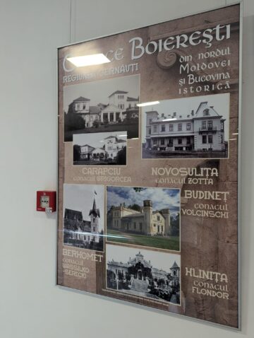 28 de panouri foto-documentare care prezintă conace boierești din nordul Moldovei și Bucovina istorică, expuse la Muzeul de Istorie