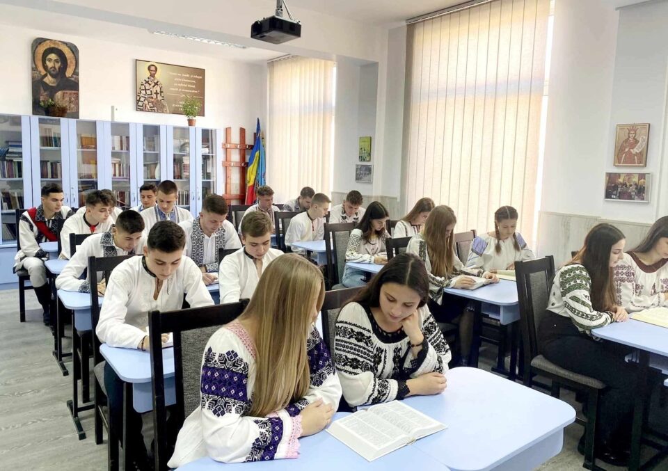 Au început înscrierile în programul eparhial Ora de Biblie, ed. a IV-a