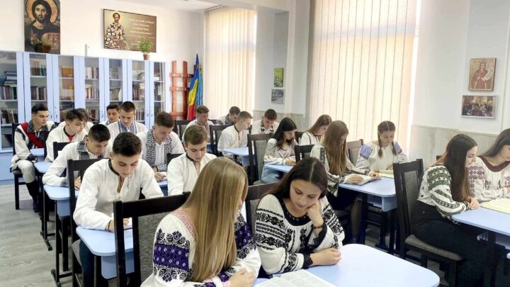 Au început înscrierile în programul eparhial Ora de Biblie, ed. a IV-a