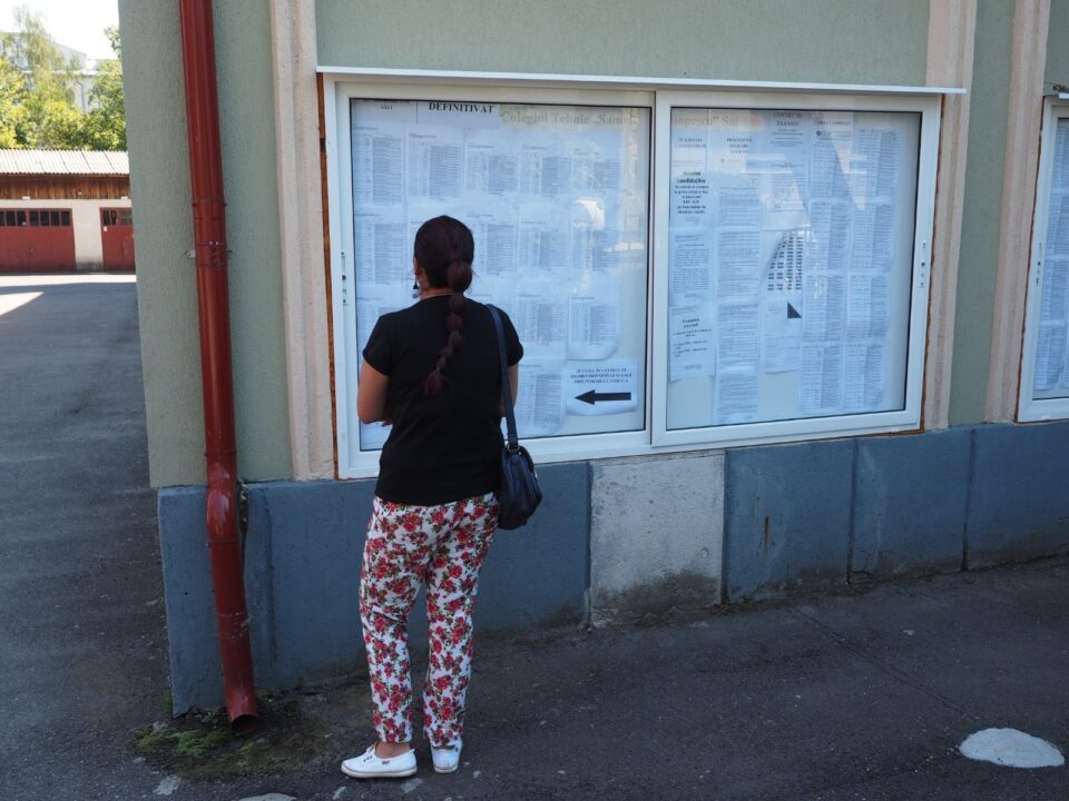 Peste 400 de dacăli vor să-şi obțină definitivatul în învățământ, cel mai mare număr din ultimii ani Peste 400 de dacăli vor să-şi obțină definitivatul în învățământ, cel mai mare număr din ultimii ani