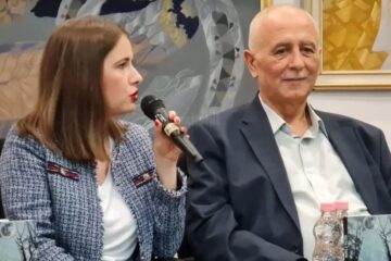 Volumul „Trecerea”, de Neculai Roșca, va fi lansat la Muzeul de Științele Naturii Suceava Volumul „Trecerea”, de Neculai Roșca, va fi lansat la Muzeul de Științele Naturii Suceava