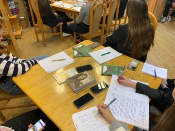 „Medalion literar. Pe urmele lui Sadoveanu…” – redescoperind lectura și bucuria povestirii la Liteni