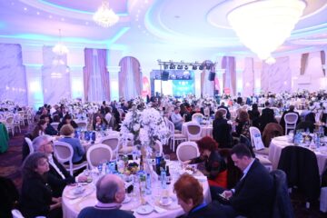 Cotidianul Monitorul de Suceava a primit „Trofeul special” la Gala Excelenței în Afaceri pentru 30 de ani de existență