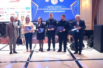 Cotidianul Monitorul de Suceava a primit „Trofeul special” la Gala Excelenței în Afaceri pentru 30 de ani de existență