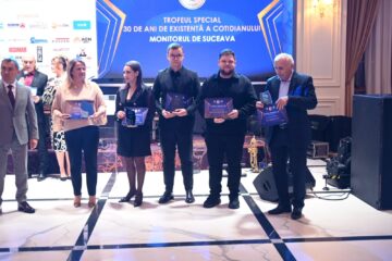 Cotidianul Monitorul de Suceava a primit „Trofeul special” la Gala Excelenței în Afaceri pentru 30 de ani de existență