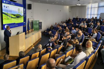 Adaptarea pădurilor la schimbările climatice, discutată la USV, la conferința internațională privind gestionarea resurselor de mediu Adaptarea pădurilor la schimbările climatice, discutată la USV, la conferința internațională privind gestionarea resurselor de mediu