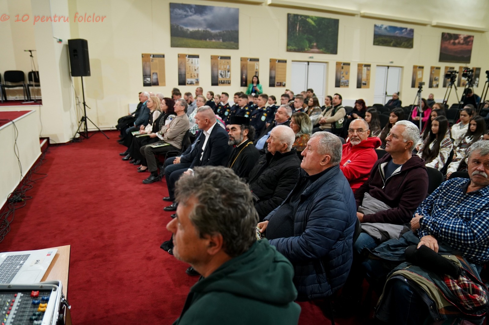 Proiectul „10 pentru folclor”, la ceas aniversar. Zece ani de activități educative și spectacole remarcabile