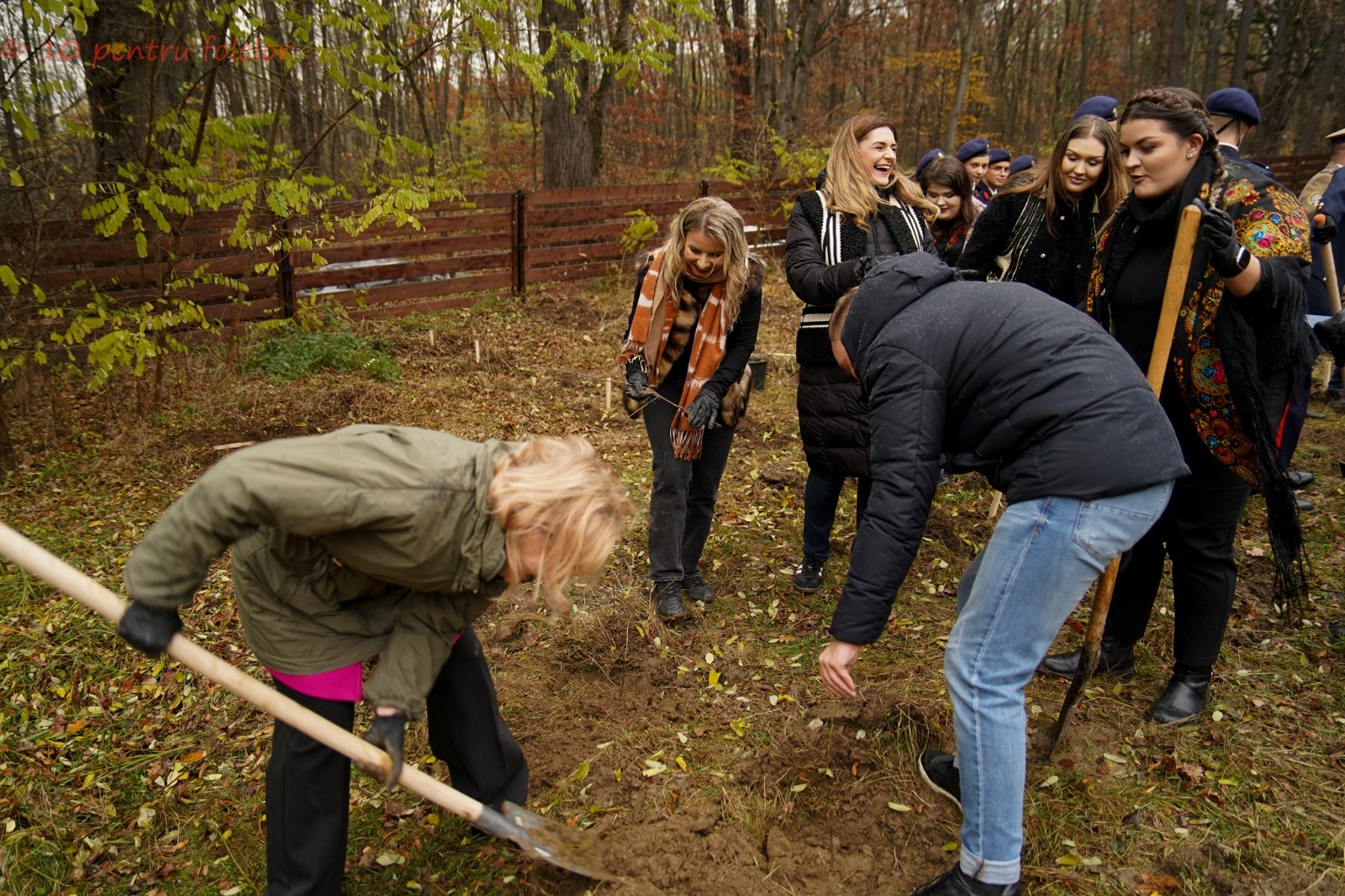 Proiectul „10 pentru folclor”, la ceas aniversar. Zece ani de activități educative și spectacole remarcabile