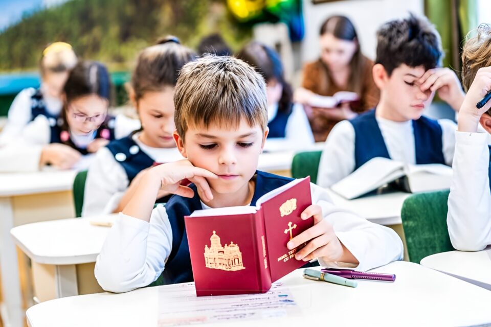 127 de școli și biserici au fost înscrise, până la această dată, în Ora de Biblie