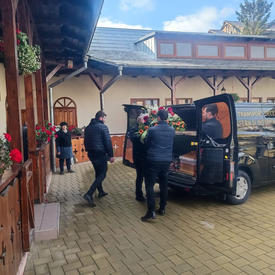 Suceveanul mort după prăbușirea unui turn medieval din Roma a fost adus acasă pentru înmormântare Suceveanul mort după prăbușirea unui turn medieval din Roma a fost adus acasă pentru înmormântare