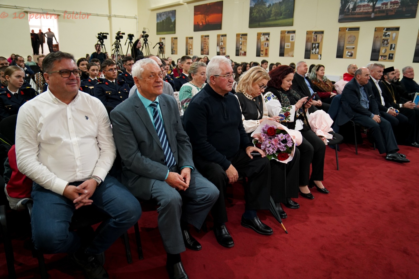 Proiectul „10 pentru folclor”, la ceas aniversar. Zece ani de activități educative și spectacole remarcabile