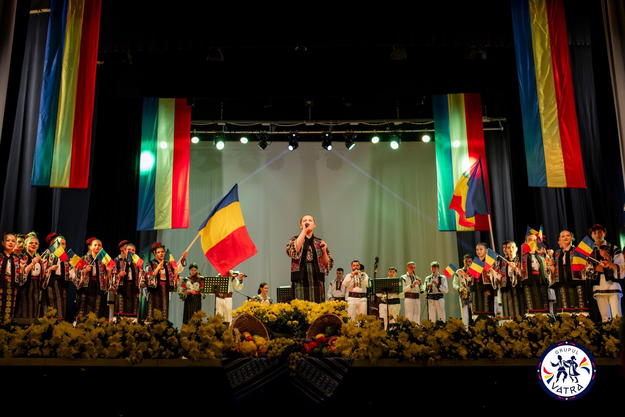 Ansamblul „Plaiurile Dornelor” – Ambasador al tradițiilor bucovinene în Italia