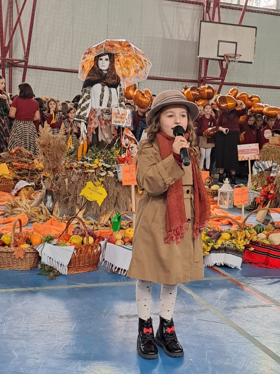 ”Toamna Rodnică”, la Liceul Tehnologic ”Ștefan cel Mare”, Cajvana ”Toamna Rodnică”, la Liceul Tehnologic ”Ștefan cel Mare”, Cajvana