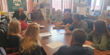 Peste 530 de echipamente achiziționate cu bani europeni au început să fie livrate unităților de învățământ din Siret