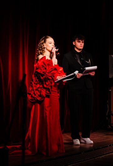 „HurmuFashionGALA” – Balul Bobocilor la Colegiul Național „Eudoxiu Hurmuzachi”