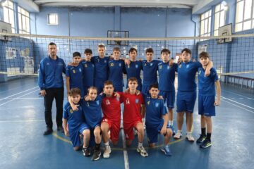 Juniorii mici de la LPS Suceava au câștigat toate partidele turneului de la Botoșani