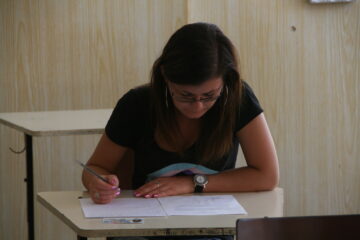 „Ploaia”, de Magda Isanos, și un articol din Libertatea, la simularea elevilor de-a VIII-a, la limba română