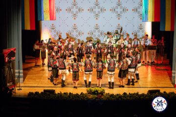 Ansamblul „Plaiurile Dornelor” – Ambasador al tradițiilor bucovinene în Italia