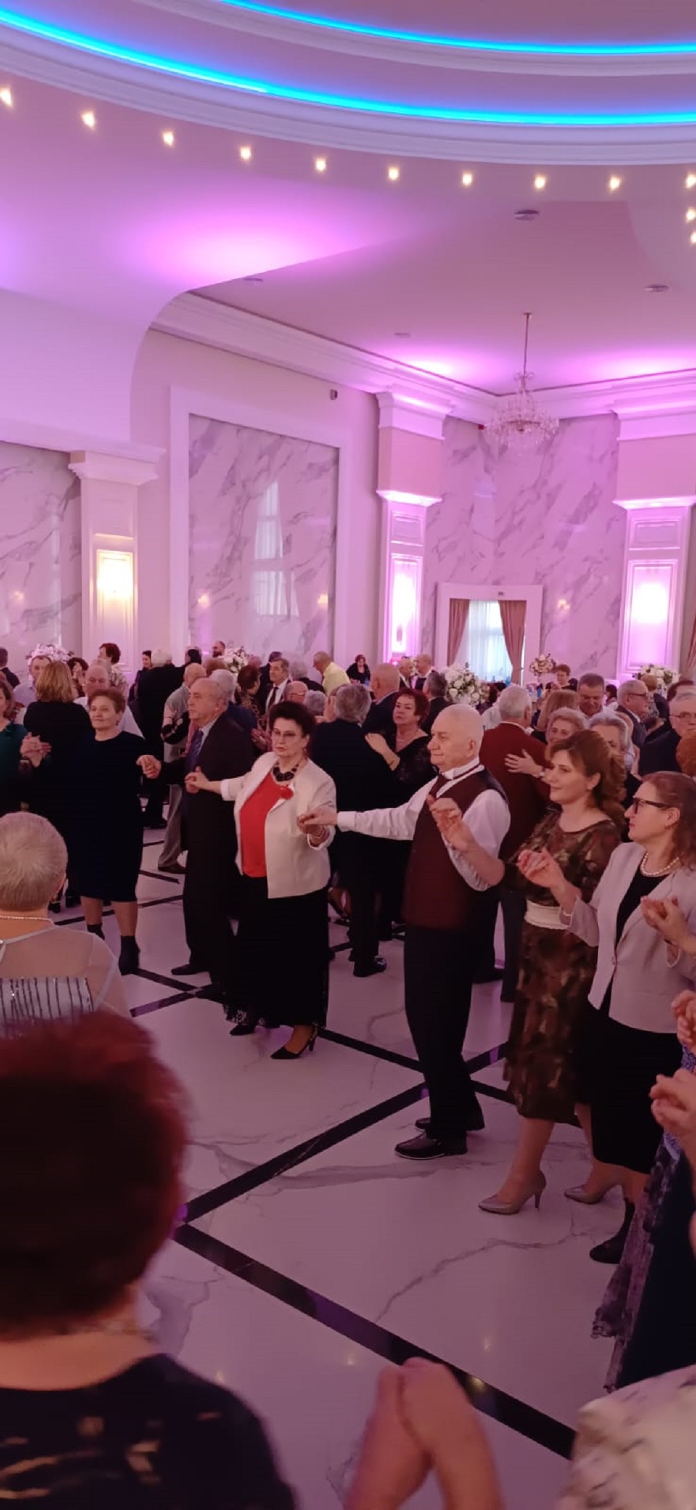 350 de bilete pentru Revelionul Pensionarilor, vândute în doar câteva ore