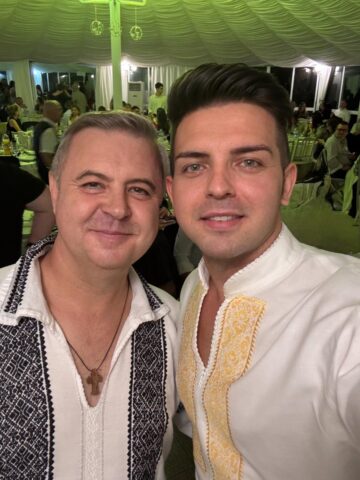 Dorul de casă al românilor din Diaspora, alinat de muzica Tarafului Florin Mucea și de vocile artiștilor îndrăgiți din țară