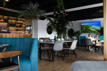 Moldavian Burger Suceava pregătește o seară specială: meniu deosebit și muzică live cu The Friends