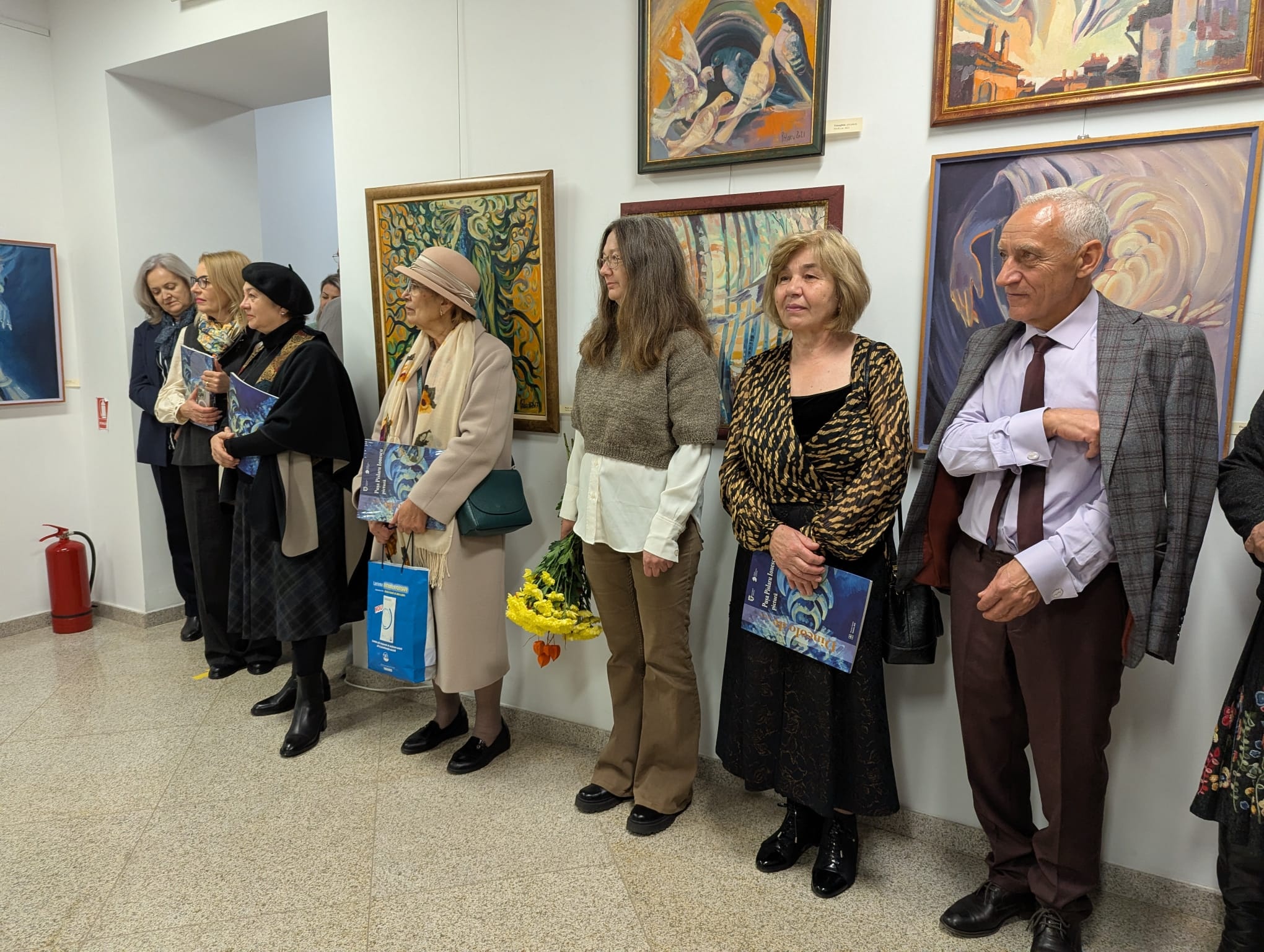 Artista Pușa Pîslaru-Ionescu, o coloristă desăvârșită, a expus „Dincolo de…”, la Muzeul de Istorie