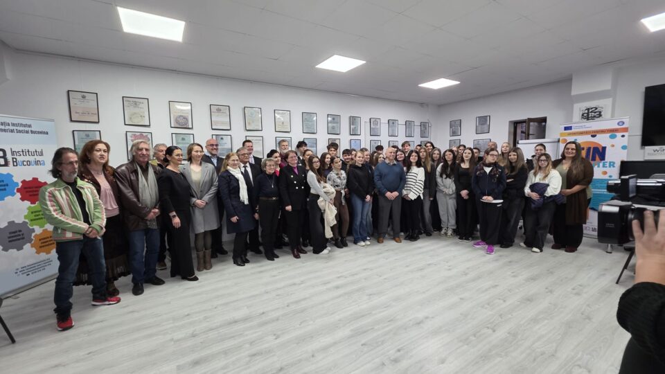 „Povești ascunse” în sigle, ștampile și sigilii vechi, la Galeria de Artă Zamca