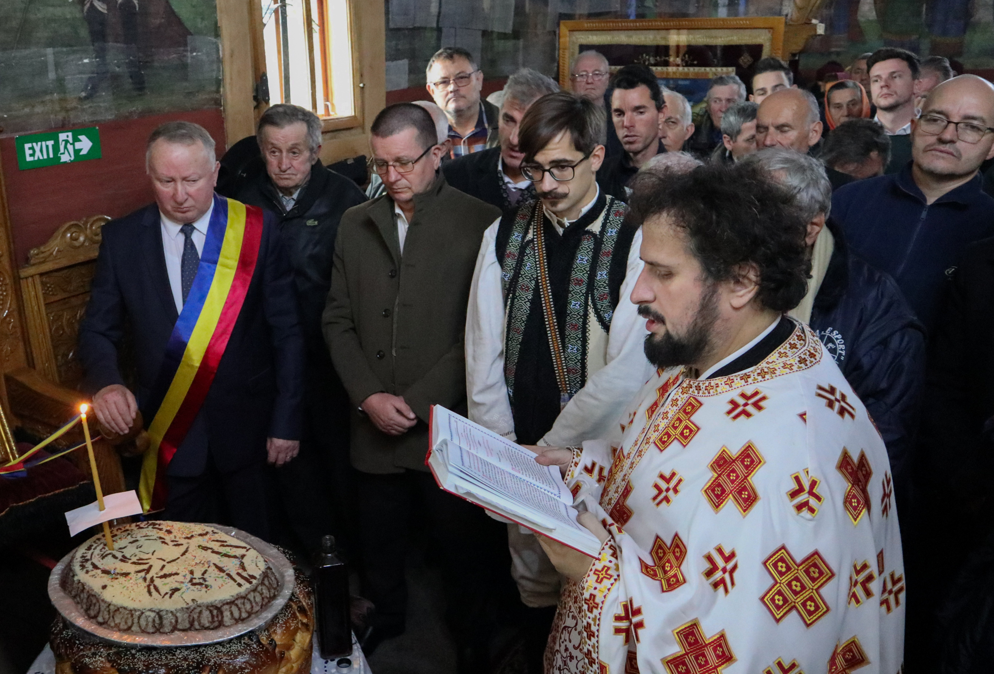 Biserica „Sfinţii Mucenici Mercurie şi Ecaterina” din Rădăşeni, un monument istoric de 400 de ani, îşi serbează ocrotitorii