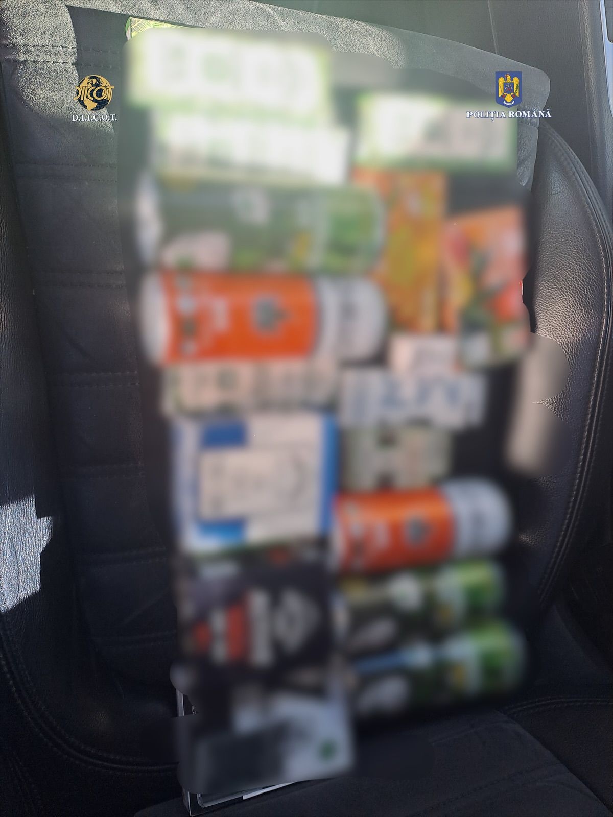 Cum se aducea amfetamină ascunsă în chiloți, prin Vama Siret, sub directa coordonare a unui polițist de frontieră