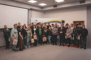 Elevii de la Colegiul „Vasile Lovinescu” Fălticeni, ambasadori ai implicării civice în Polonia