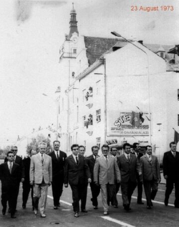 Ras de comuniști de pe turnul cu ceas, Sfântul Gheorghe și-a reluat locul pe fațada Palatului Administrativ din Suceava