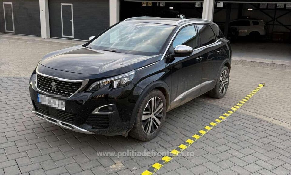 Autoturism dispărut din Franța, depistat la Vicov, cu numere false ucrainene Autoturism dispărut din Franța, depistat la Vicov, cu numere false ucrainene