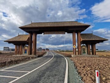 „Poarta Raiului” există și se află la intrarea în comuna Horodnic de Sus