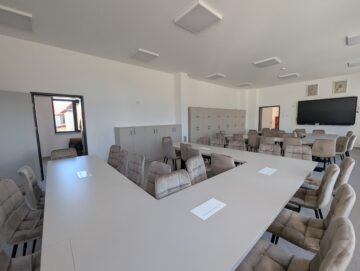 Primăria Vicovu de Sus a finalizat lucrările de reabilitare și modernizare a clădirii principale a Liceului Tehnologic „Ion Nistor”