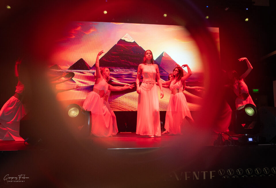 Balul Bobocilor: Cupluri de legendă  la Colegiul „Alexandru cel Bun” Gura Humorului