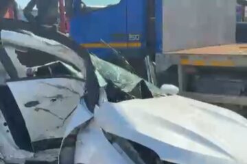 Arest prelungit pentru șoferul beat care a băgat în spital doi nuntași și pentru complicele său Arest prelungit pentru șoferul beat care a băgat în spital doi nuntași și pentru complicele său