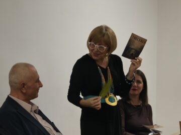 „Trecerea” – cea de-a zecea carte a jurnalistului Neculai Roșca, lansată cu sala plină