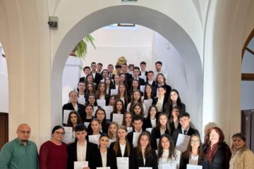 Elevi de la „Hurmuzachi”, recompensați pentru competențele în limba germană